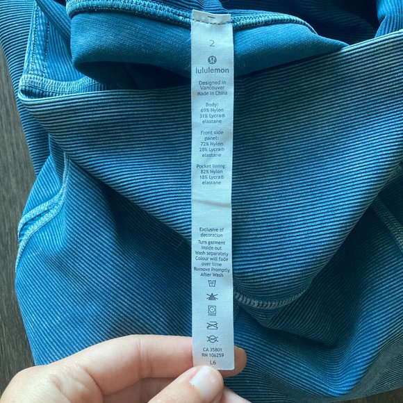 Lululemon Ribbed Moto Style Leggings, Size 2, Petite Friendly, Lightly Used - Picture 4 of 4